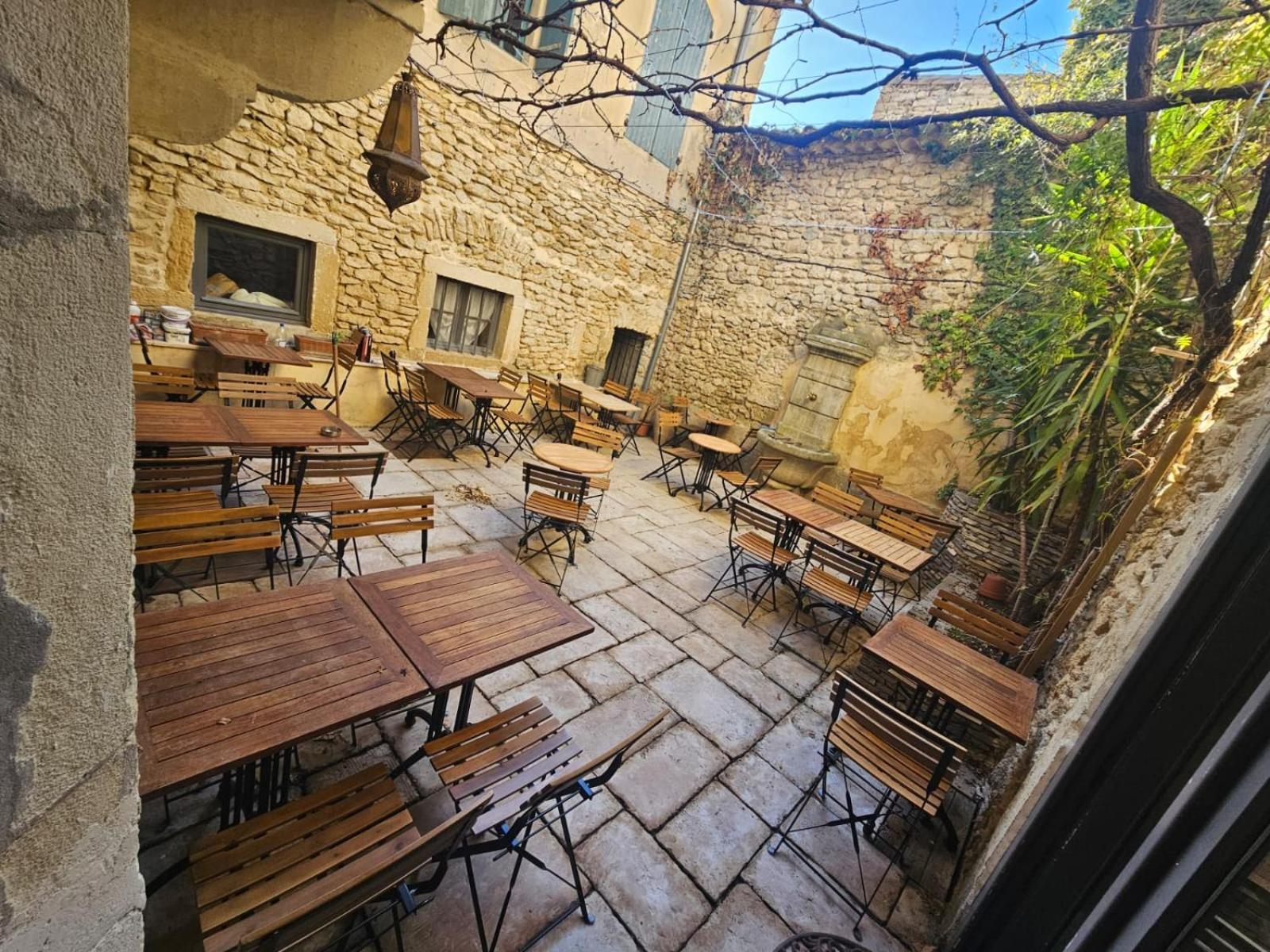 Le Patio Hotel Grignan Bagian luar foto