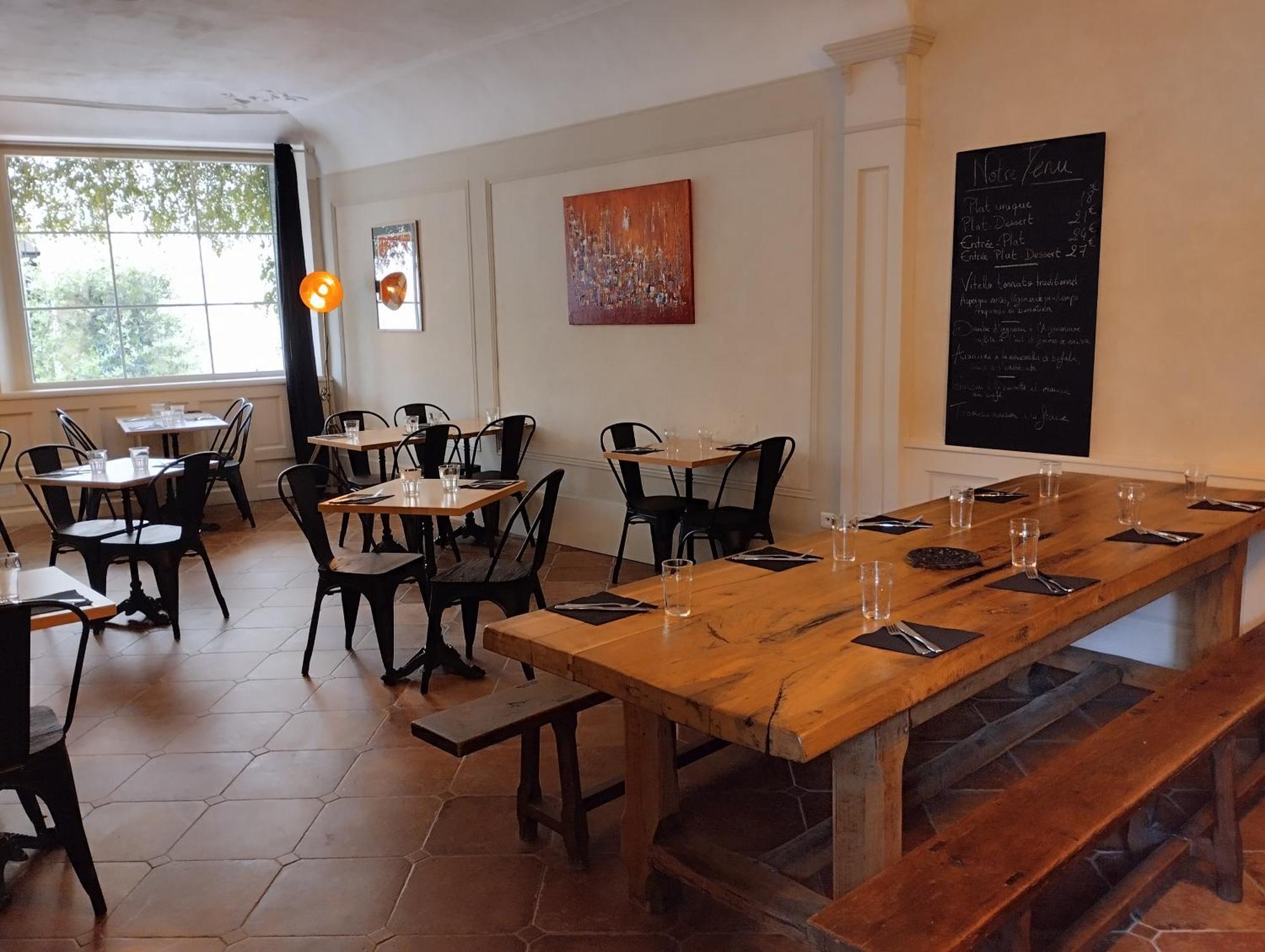 Le Patio Hotel Grignan Bagian luar foto