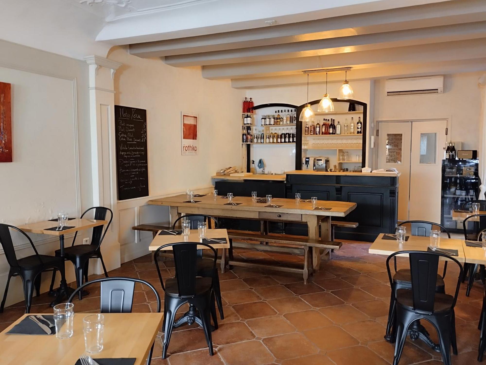 Le Patio Hotel Grignan Bagian luar foto