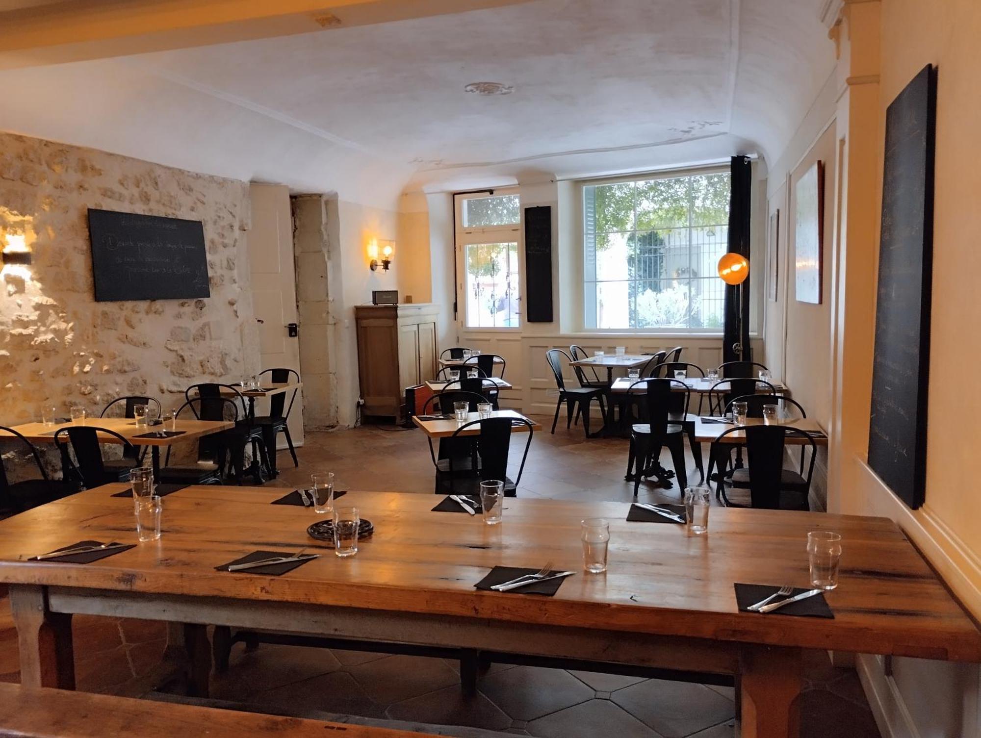 Le Patio Hotel Grignan Bagian luar foto